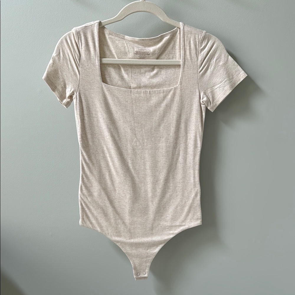 NUUDS Short Sleeved Square Neck Bodysuit